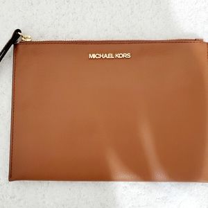 XL Zip Wristlet Clutch Luggage - Michael Kors